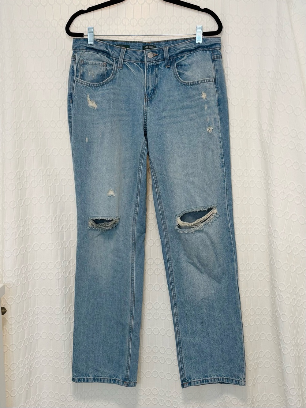 Wild Fable Women's 8 Distressed Mid-Rise Straight Leg Jeans